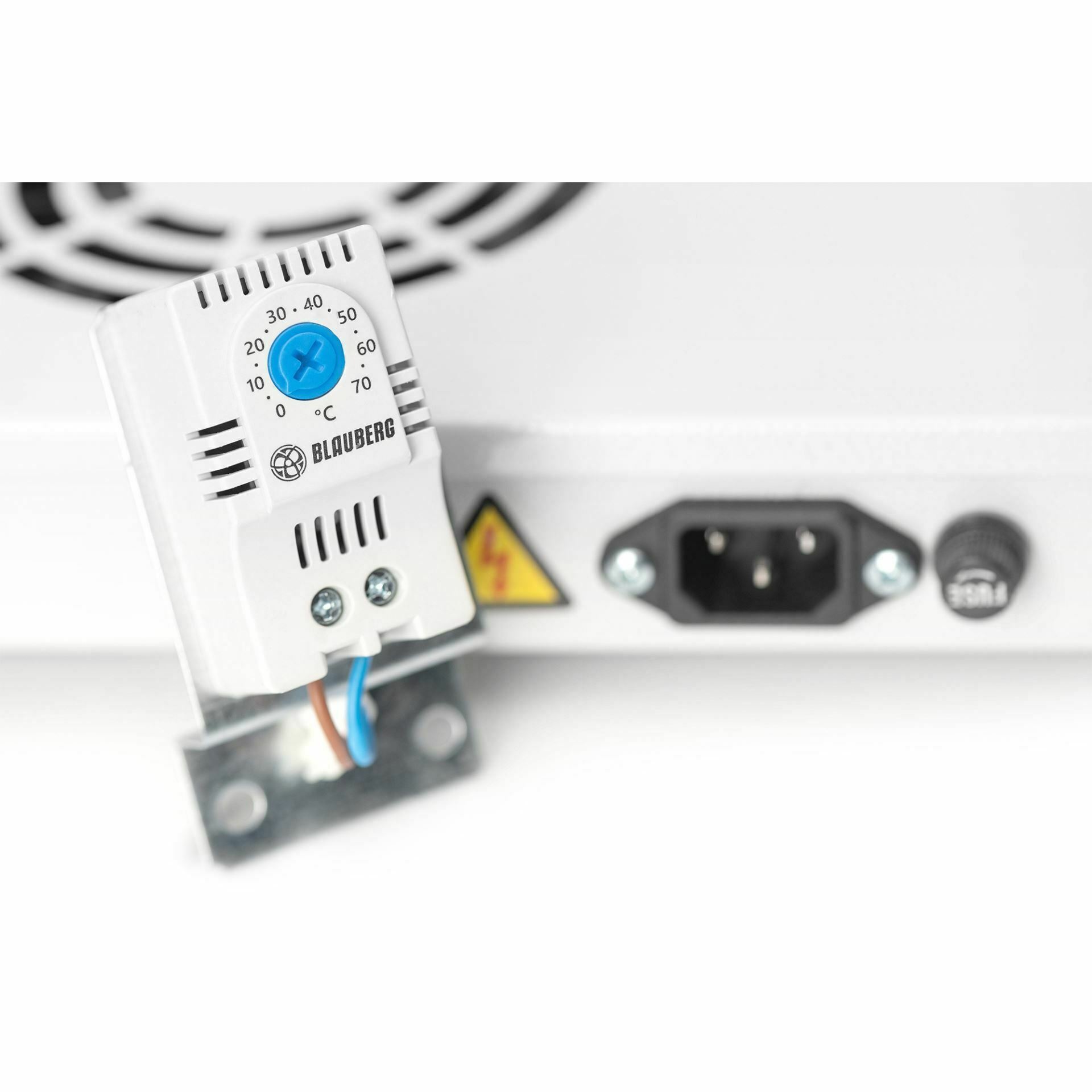 Digitus DN-19 Panneau De Ventilation Pour Racks - 2 Ventilateurs - Thermostat Réglable - Compatible Armoires Réseau Et Serveurs - 11